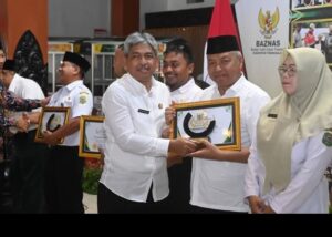 “Bantuan PSJT Trenggalek untuk Banjir Sumatra dan Aceh Diserahkan ke BAZNAS oleh Sekda”