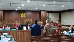 Korupsi Jual Beli Gas, KPK Periksa Direktur dan Sekretaris Perusahaan PGN