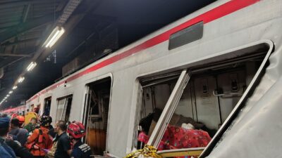 KRL Tabrakan dengan KA Argo Bromo Anggrek di Bekasi Timur, 4 Tewas dan Puluhan Luka