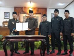 Rapat Paripurna DPRD Tulungagung Sahkan Lima Ranperda dan Bentuk Pansus Baru