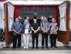 Bupati Trenggalek Dukung Mahasiswi Asal Sumbergedong Lolos Lomba Esai Internasional di Thailand