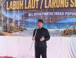 Plt. Bupati Tulungagung Hadiri Tradisi Labuh Laut Larung Sembonyo di Pantai Popoh